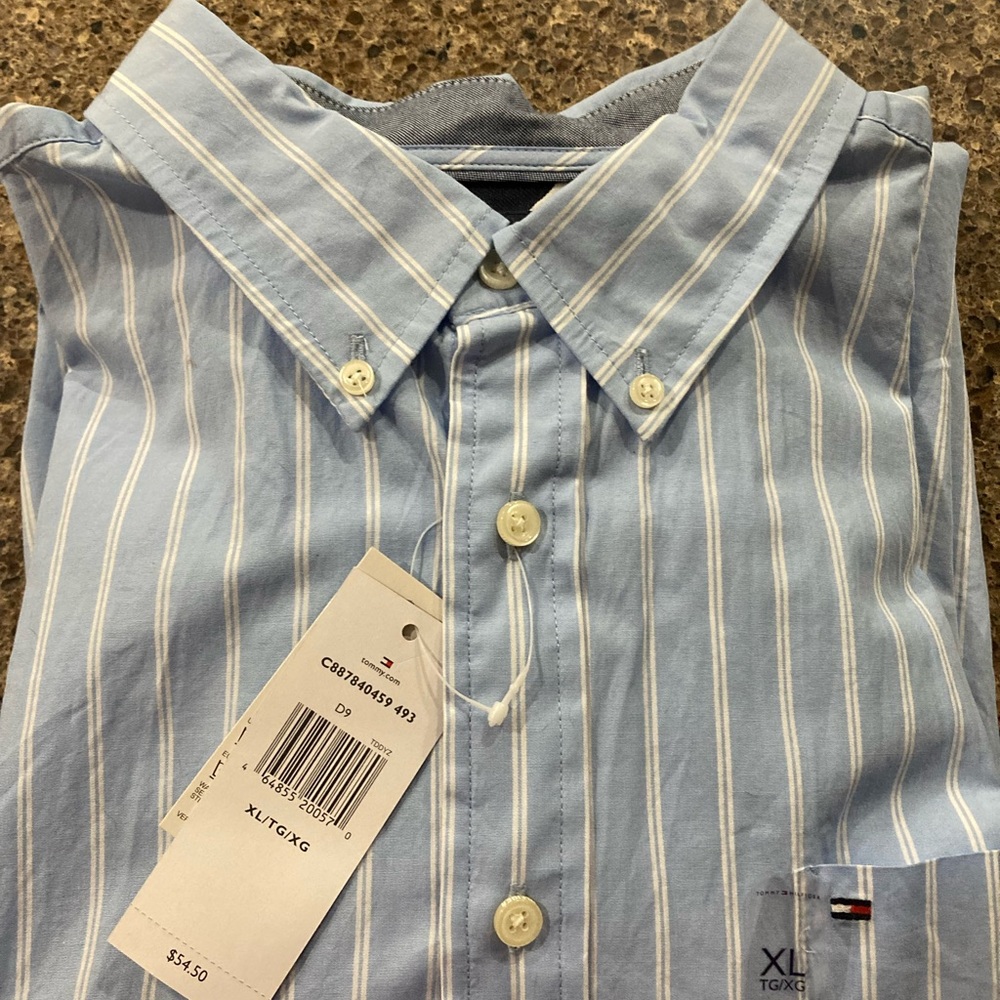 NWT Mens Tommy Hilfiger Button Up